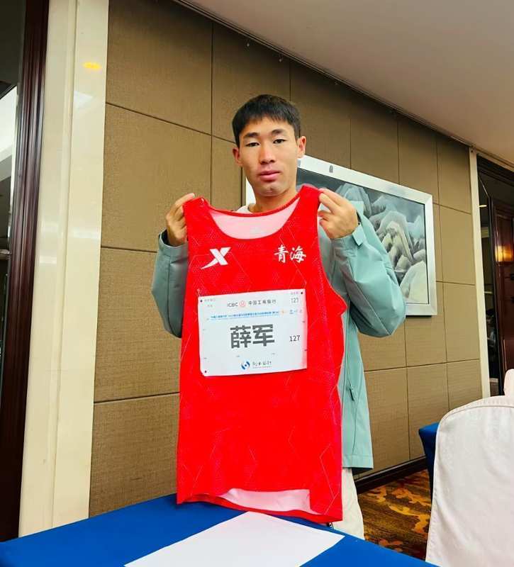  马拉松赛场风云突变，师徒情谊破裂；兴奋剂事件曝光，真相逐步浮现。 体育新闻 马拉松赛场风云突变，师徒情谊破裂；兴奋剂事件曝光，真相逐步浮现。 体育新闻