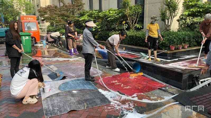 社区温度在此升腾;物业五年坚守,接娃之外更多温暖。 房产家居 社区温度在此升腾;物业五年坚守,接娃之外更多温暖。 房产家居