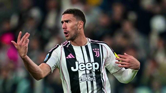  意大利记者最新透露：尤文图斯坚定看好弗拉霍维奇未来价值；续约谈判正逐步推进中。 体育新闻 意大利记者最新透露：尤文图斯坚定看好弗拉霍维奇未来价值；续约谈判正逐步推进中。 体育新闻 意大利记者最新透露：尤文图斯坚定看好弗拉霍维奇未来价值；续约谈判正逐步推进中。 体育新闻