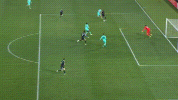  【战术复盘】英超三强欧战全景分析：防守体系压制与进攻效率的精准博弈 体育新闻